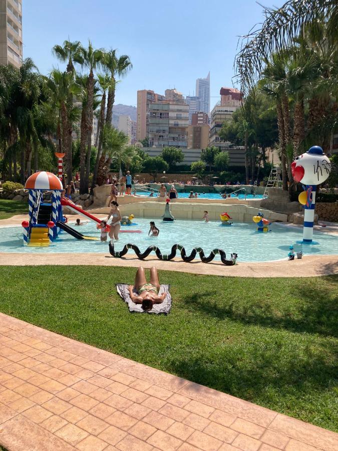 Rascacielo Bonito Mirando Al Mar Benidorm Exterior foto